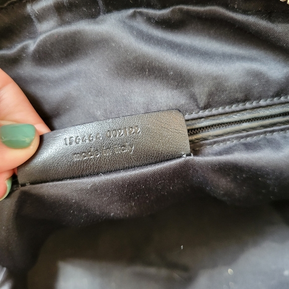 YVES SAINT LAURENT infamous MUSE bag in black patent leather & gold brass - Picture 12 of 14